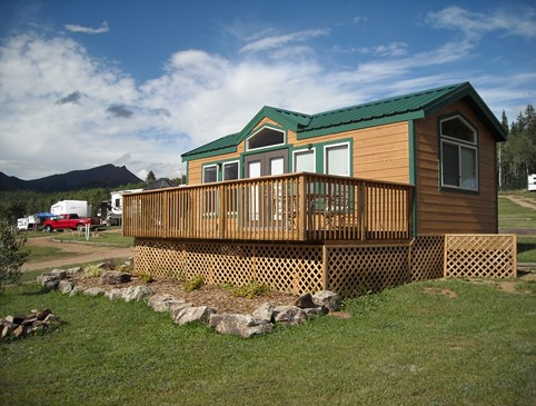 Save up to 25% on Deluxe Cabins Photo