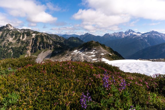 North Cascade National Park and Hiking Trails